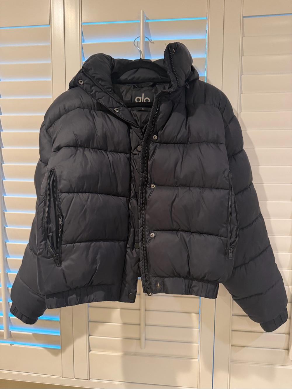 ALO Yoga Black Quilted Puffer Jacket with High Collar